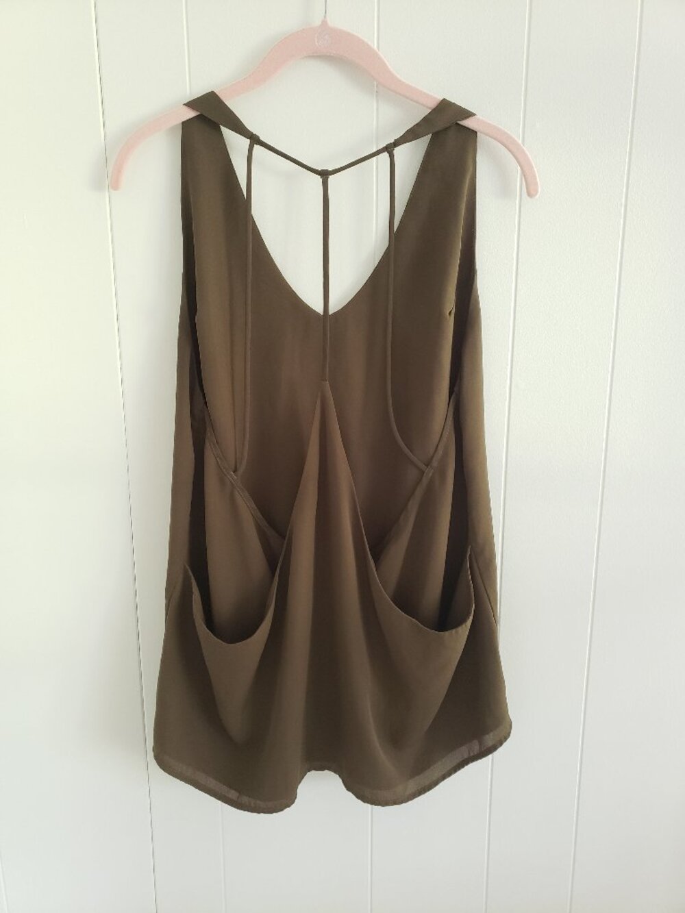 Charlotte Russe Open Back Cut Out Top Size XL - Picture 3 of 4